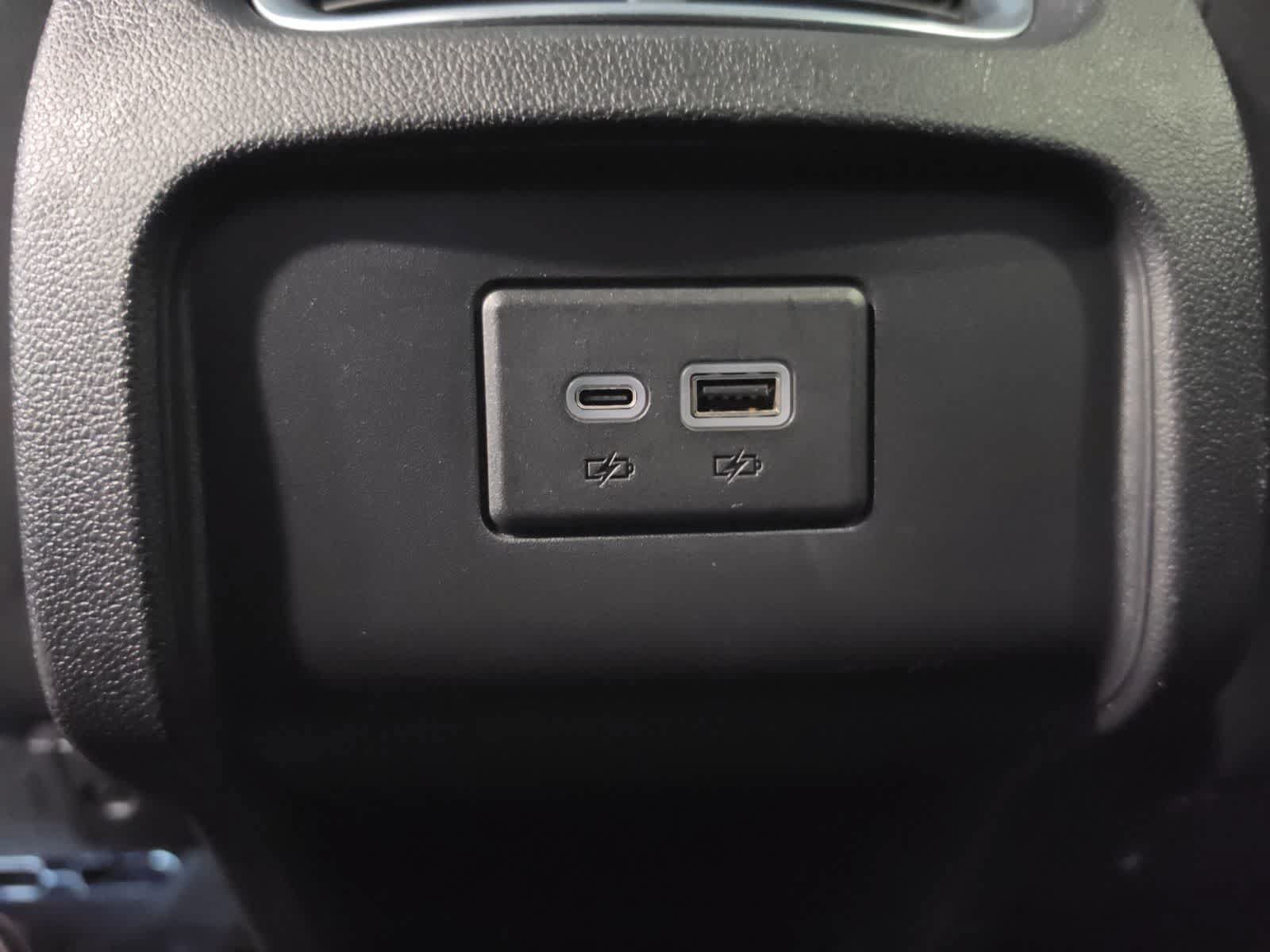 Used 2025 Chevrolet Blazer LT AWD/4WD image 28