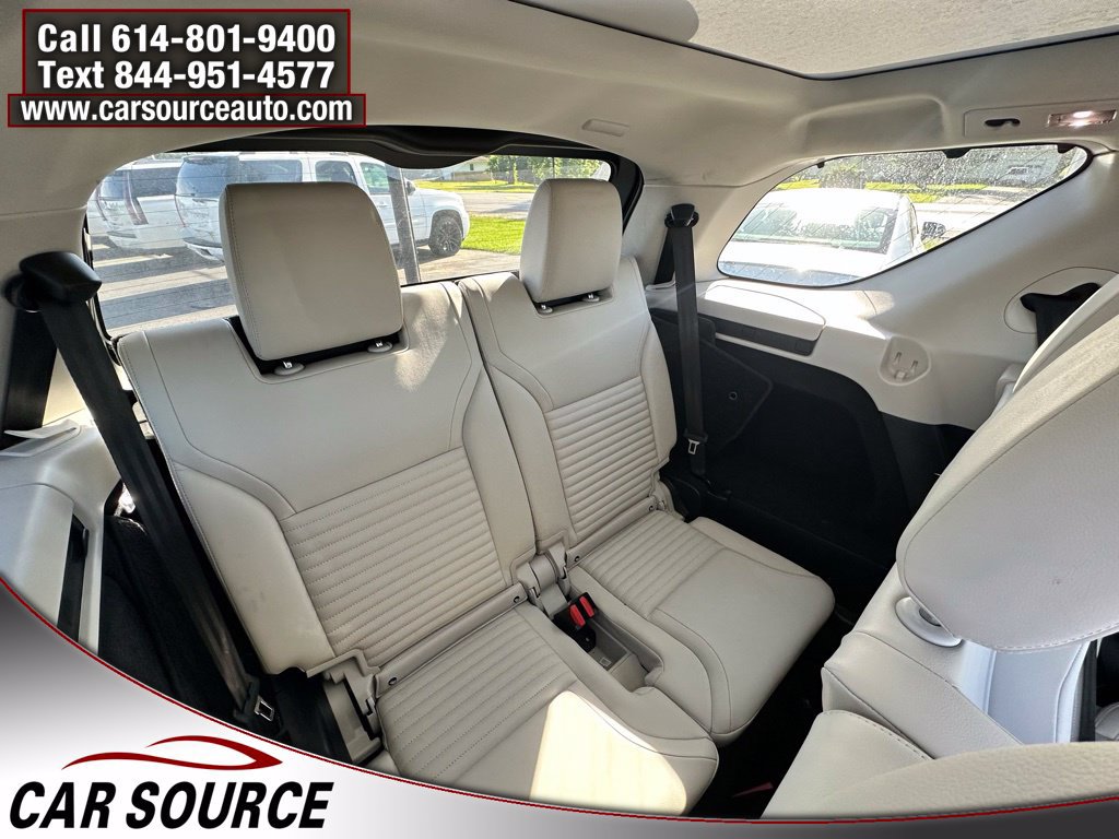 Used 2025 Land Rover Discovery Dynamic SE AWD/4WD image 20