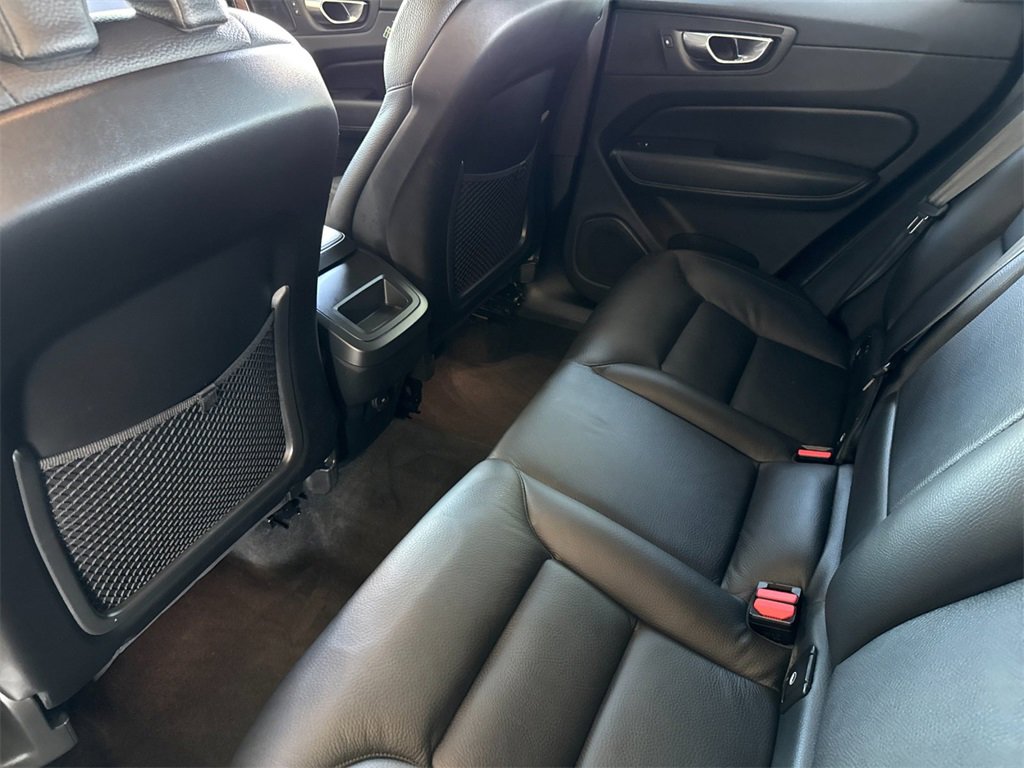 Certified 2023 Volvo XC60 B5 Plus image 11