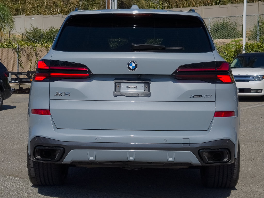 Used 2024 BMW X5 xDrive40i w/ M Sport Package AWD/4WD image 26