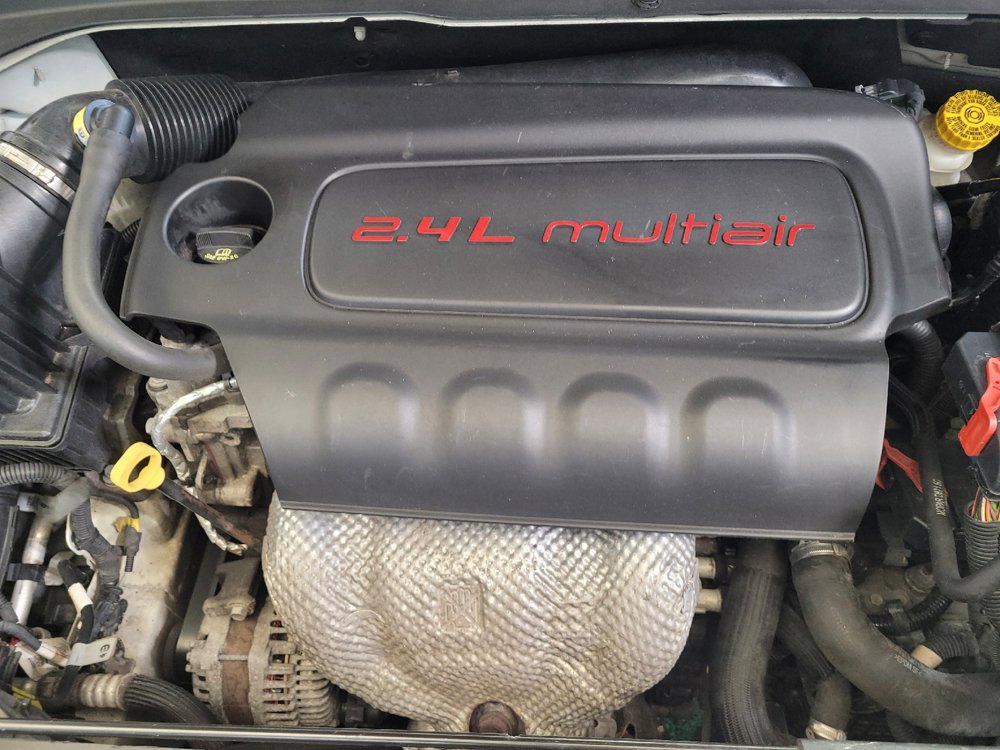 Used 2016 Jeep Renegade Latitude AWD/4WD image 30