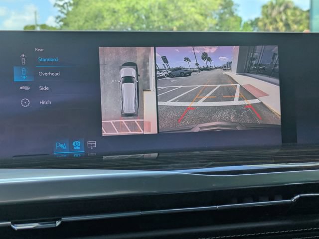 New 2026 Cadillac Escalade ESV Luxury w/ LPO, Radiant Package AWD/4WD image 26