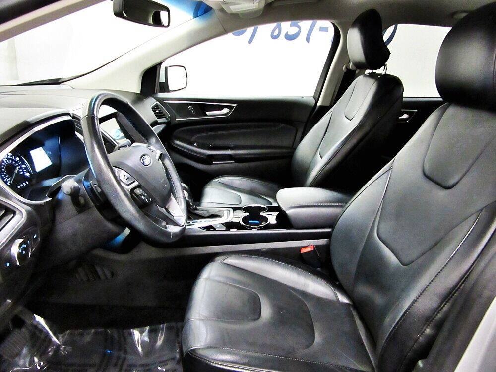 Used 2017 Ford Edge Titanium AWD/4WD image 8