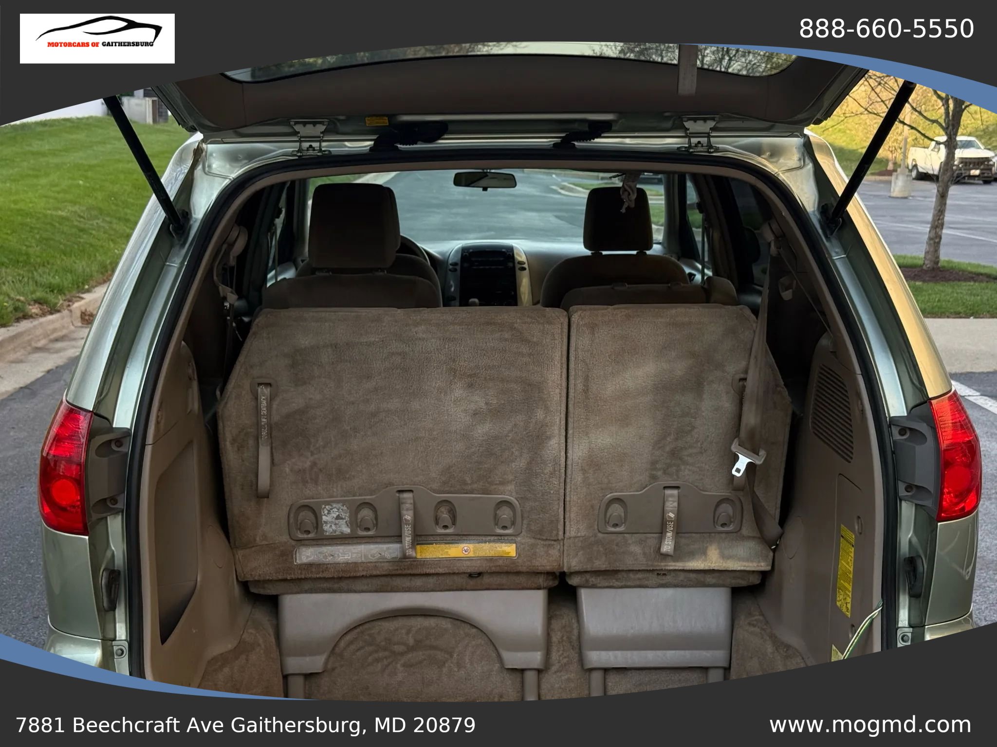 Used 2010 Toyota Sienna LE image 24