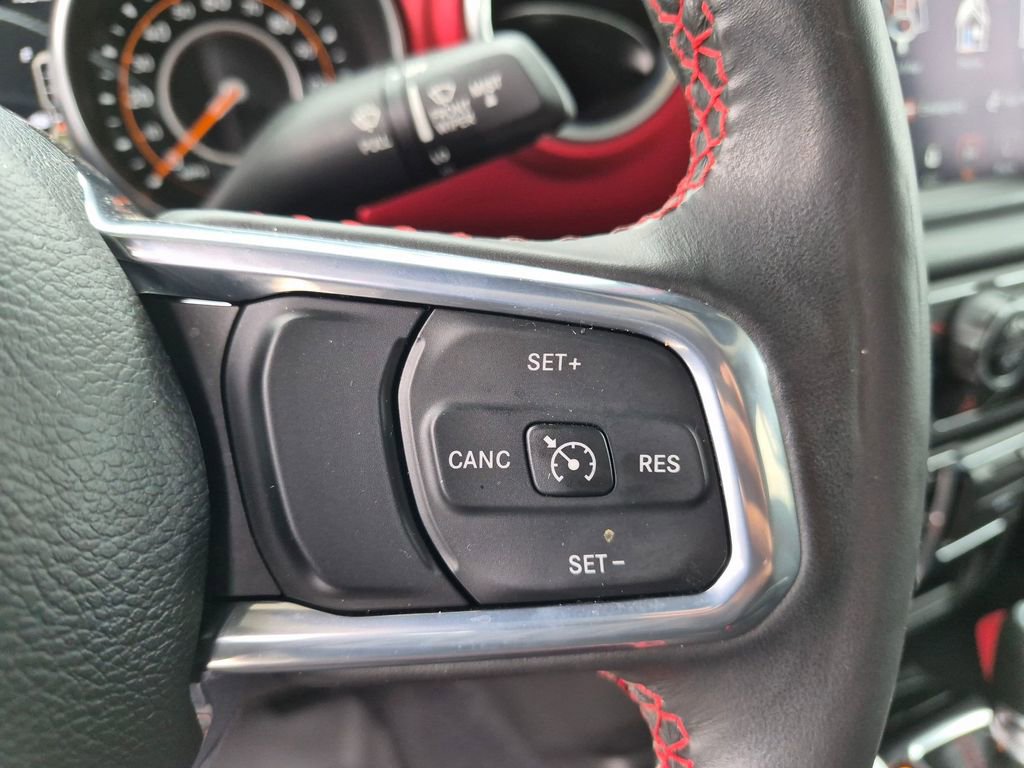 Used 2023 Jeep Gladiator Rubicon w/ LED Lighting Group AWD/4WD image 16