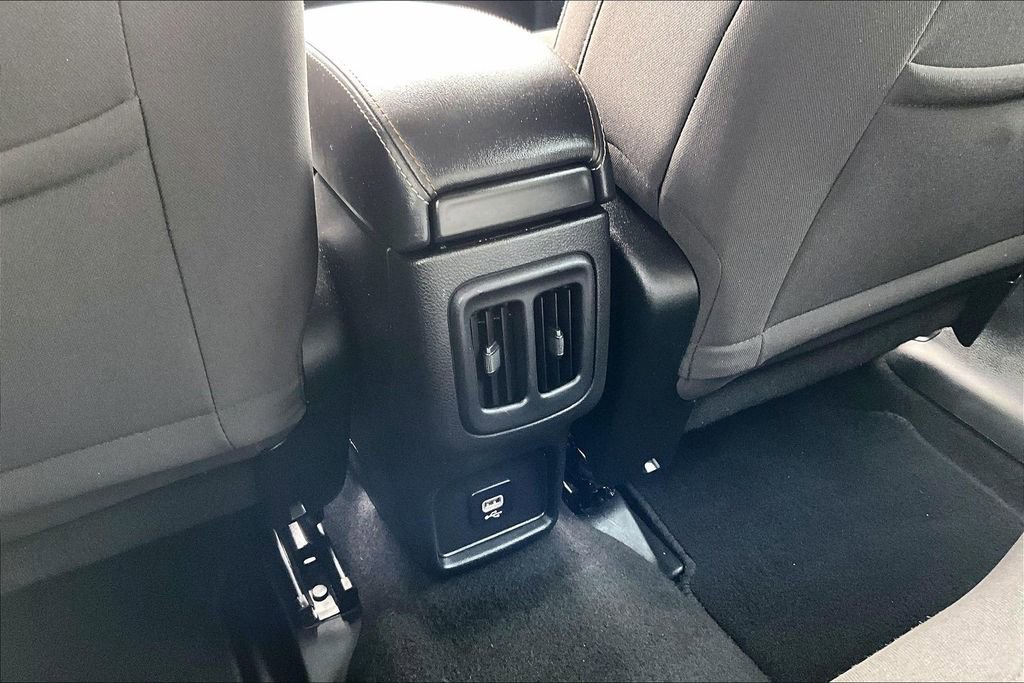 Used 2017 Jeep Compass Sport w/ Tech Group AWD/4WD image 35