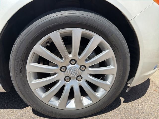 Used 2012 Buick Regal Leather FWD image 12
