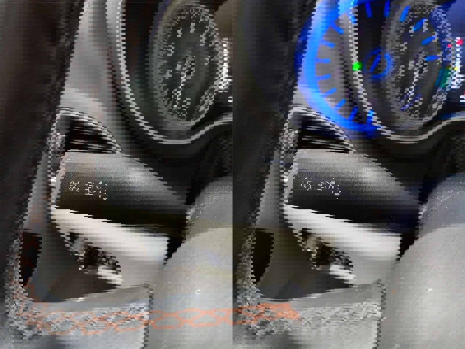 Certified 2017 Chrysler Pacifica Touring-L Plus image 28