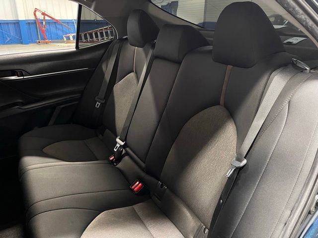 Used 2020 Toyota Camry LE FWD image 18