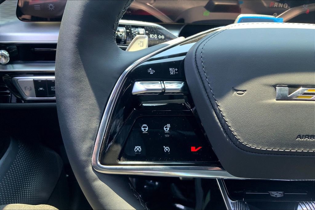 New 2026 Cadillac Lyriq V image 24