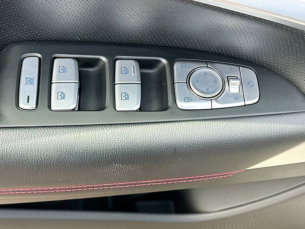 Used 2024 Genesis G70 2.5T w/ Sport Prestige Package image 18