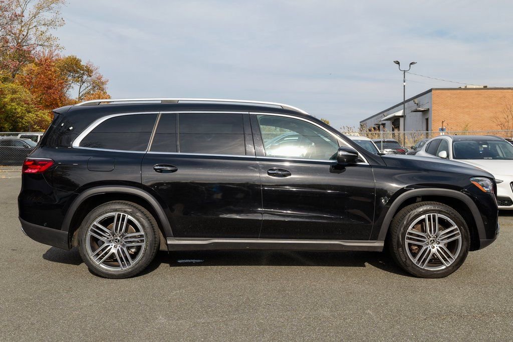Used 2025 Mercedes-Benz GLS 450 4MATIC image 8