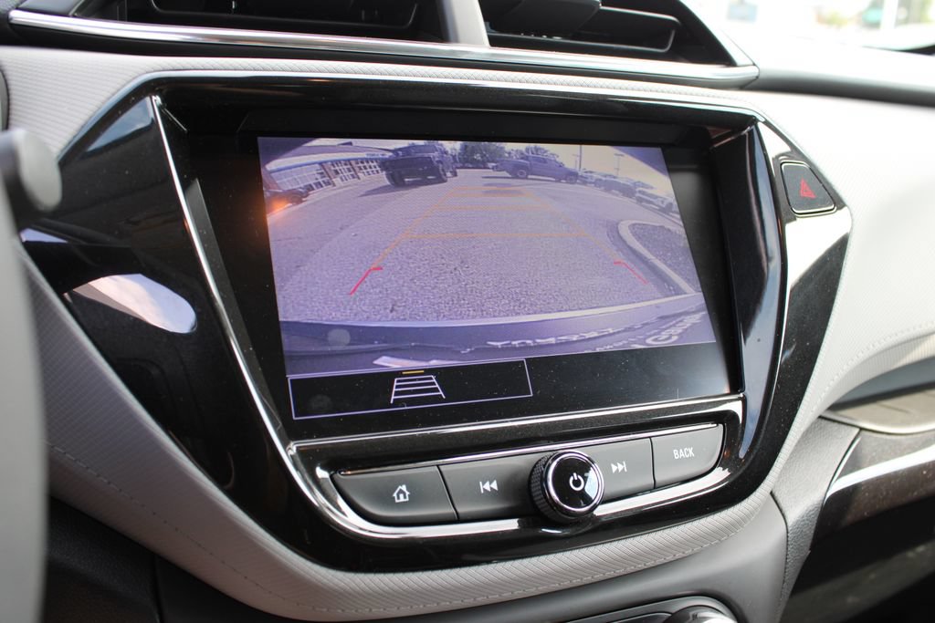 Used 2021 Chevrolet TrailBlazer LT w/ Convenience Package FWD image 18