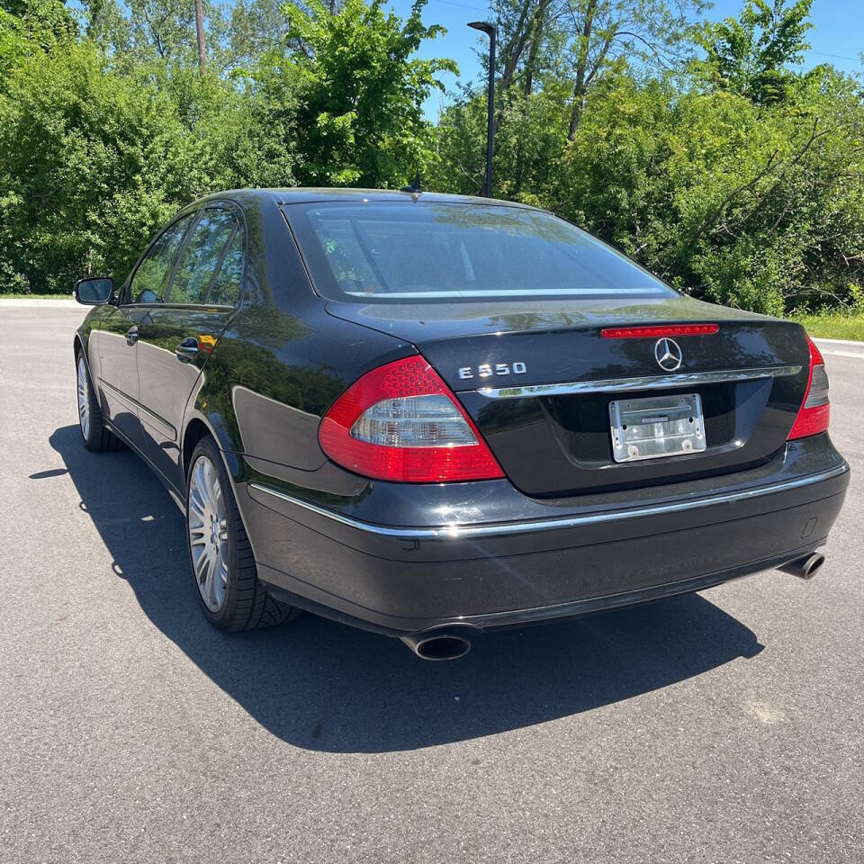 Used 2007 Mercedes-Benz E 550 Sedan image 4