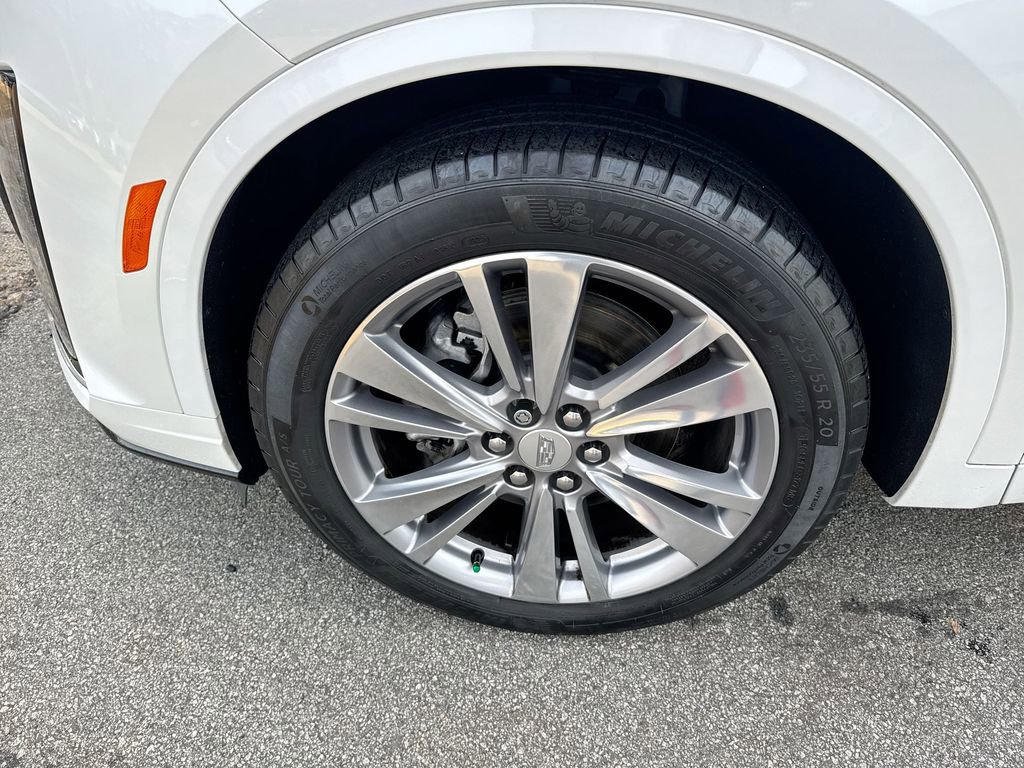 Used 2024 Cadillac XT6 Premium Luxury image 12