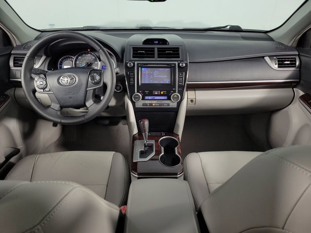 Used 2014 Toyota Camry XLE w/ Leather Package FWD image 21