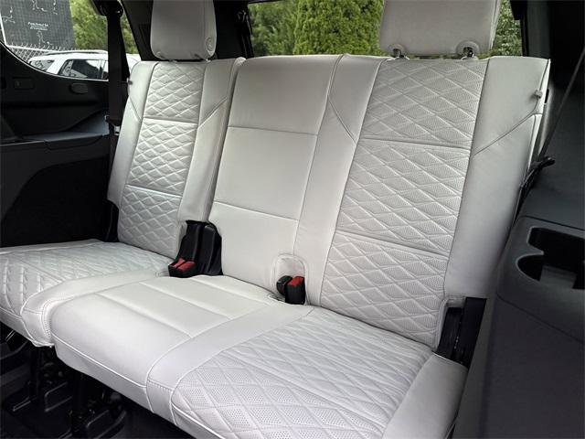 New 2025 Cadillac Escalade Sport Platinum w/ LPO, ONYX Package image 19