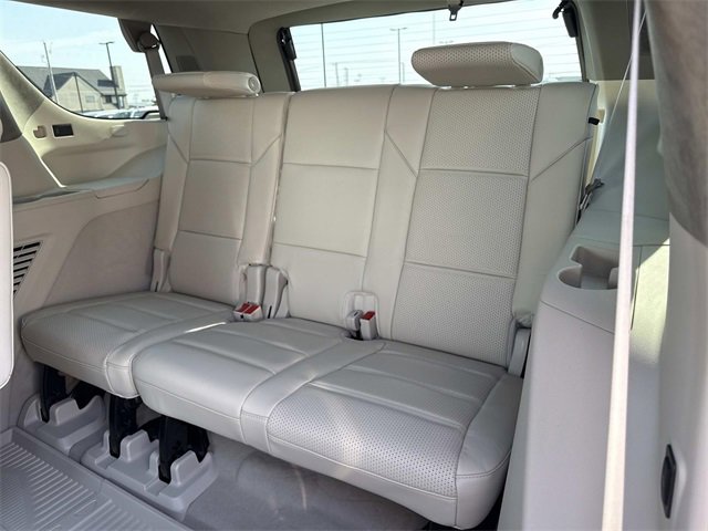 Used 2025 Cadillac Escalade Sport Platinum w/ LPO, ONYX Package image 13