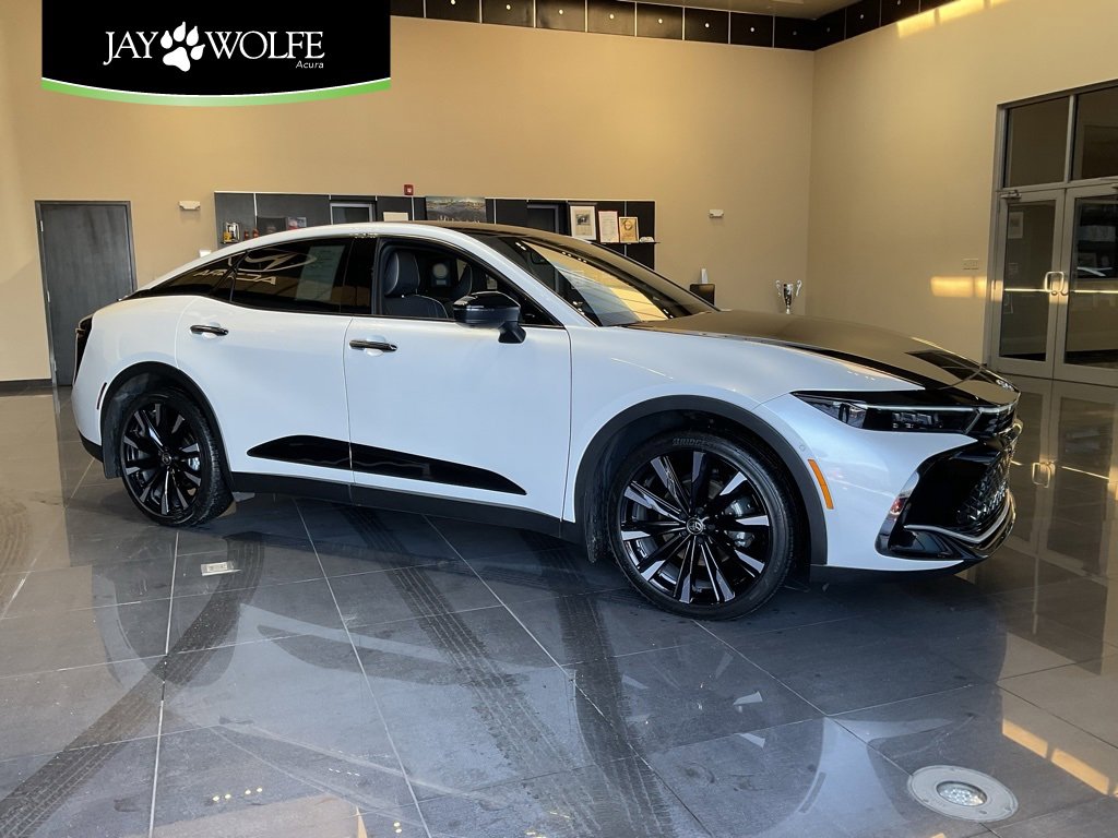 Used 2024 Toyota Crown Platinum