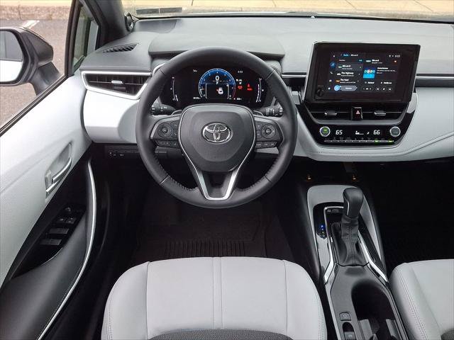 Certified 2025 Toyota Corolla XSE FWD image 23