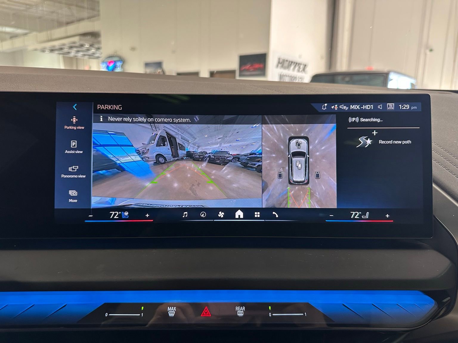 Used 2025 BMW X3 xDrive30i w/ Premium Package image 25