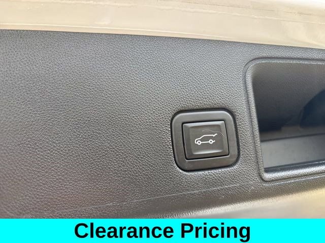 Used 2023 GMC Terrain SLE w/ Driver Convenience Package AWD/4WD image 35