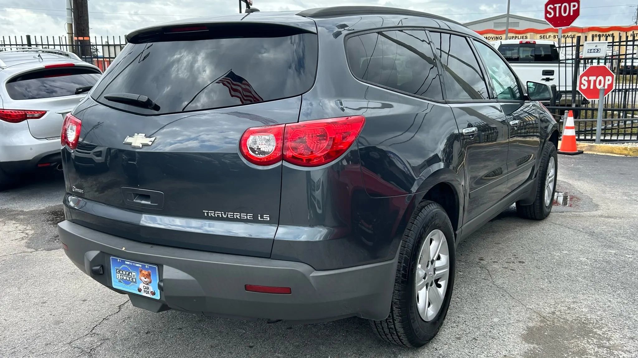 Used 2012 Chevrolet Traverse LS FWD image 5