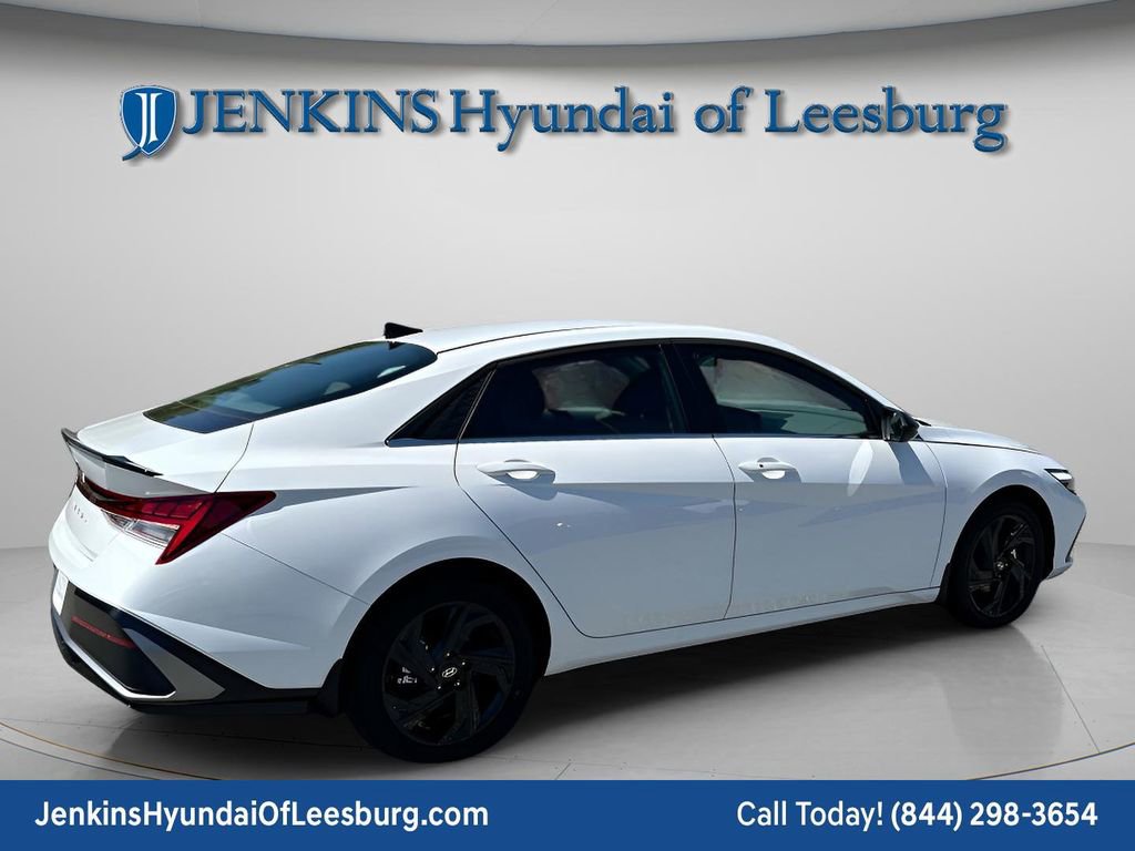 New 2026 Hyundai Elantra SEL Sport image 5