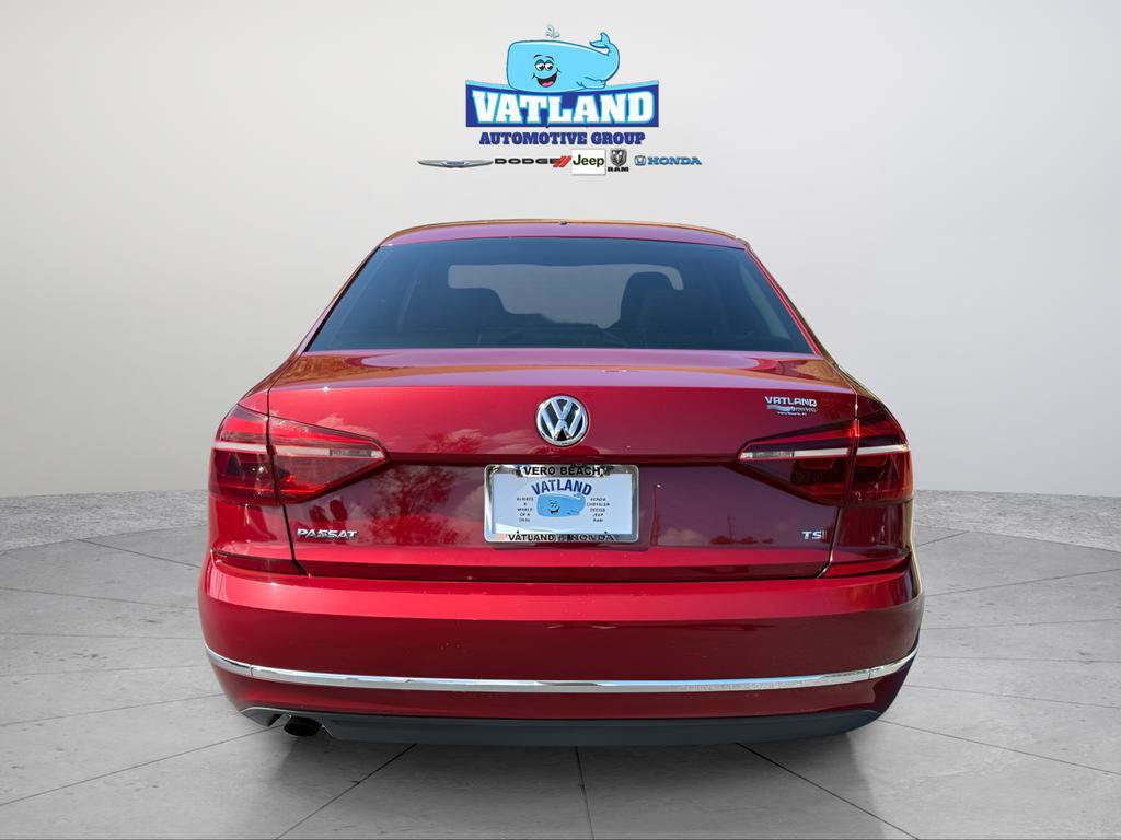 Used 2018 Volkswagen Passat 2.0T S FWD image 4