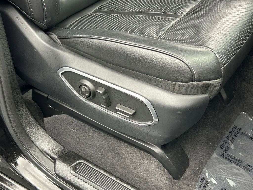 Used 2023 Jeep Wagoneer 4WD image 52