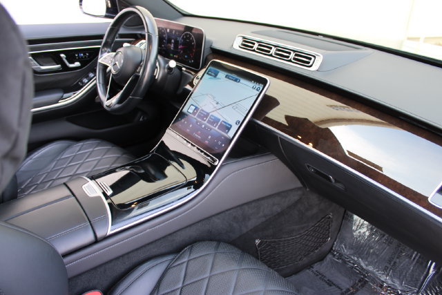 Used 2021 Mercedes-Benz S 580 4MATIC Sedan w/ Warmth & Comfort Package image 13