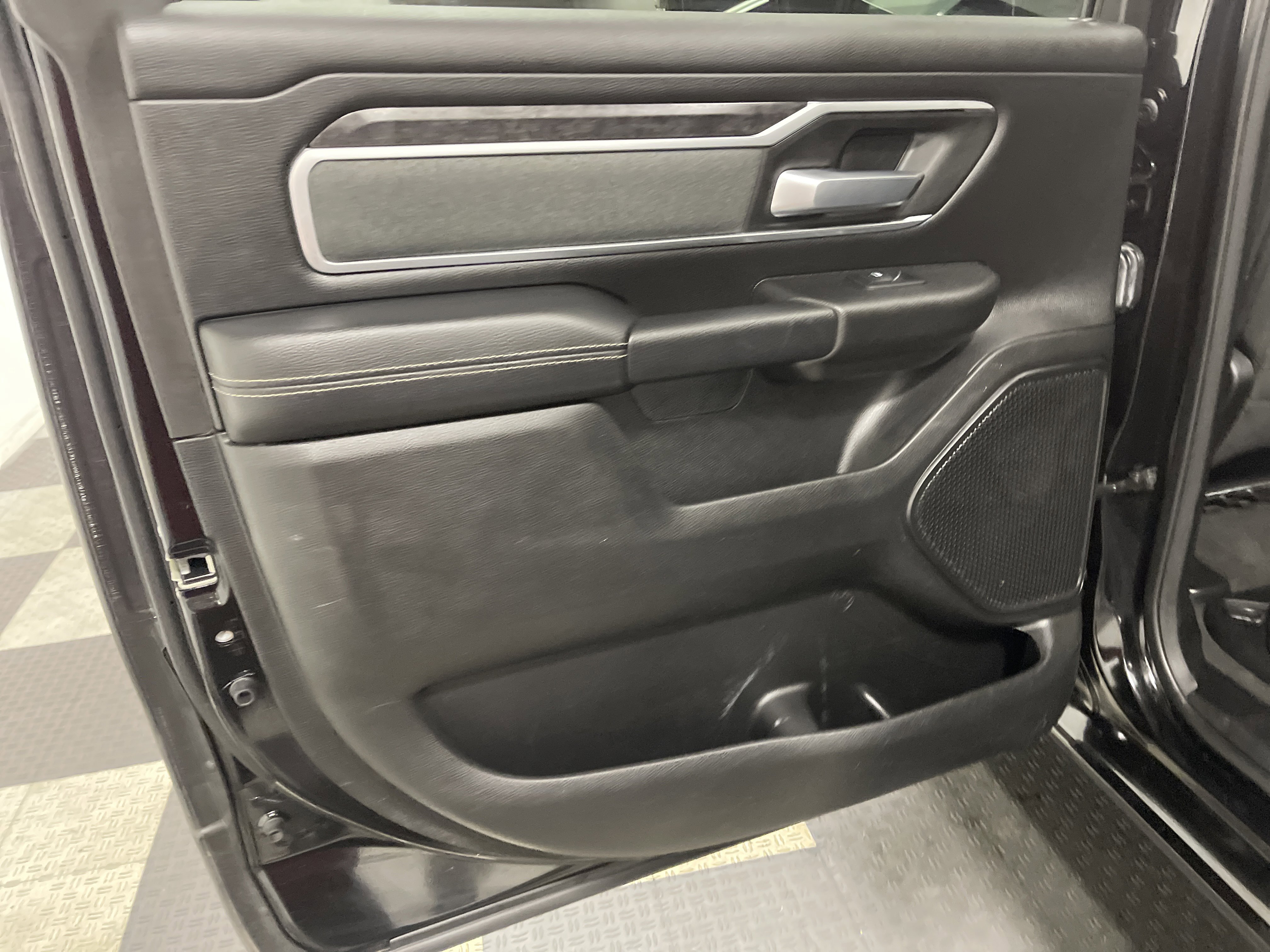 Used 2022 RAM 1500 Big Horn AWD/4WD image 15