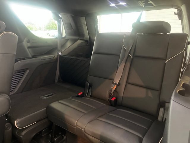 Used 2023 Cadillac Escalade Premium Luxury AWD/4WD image 29