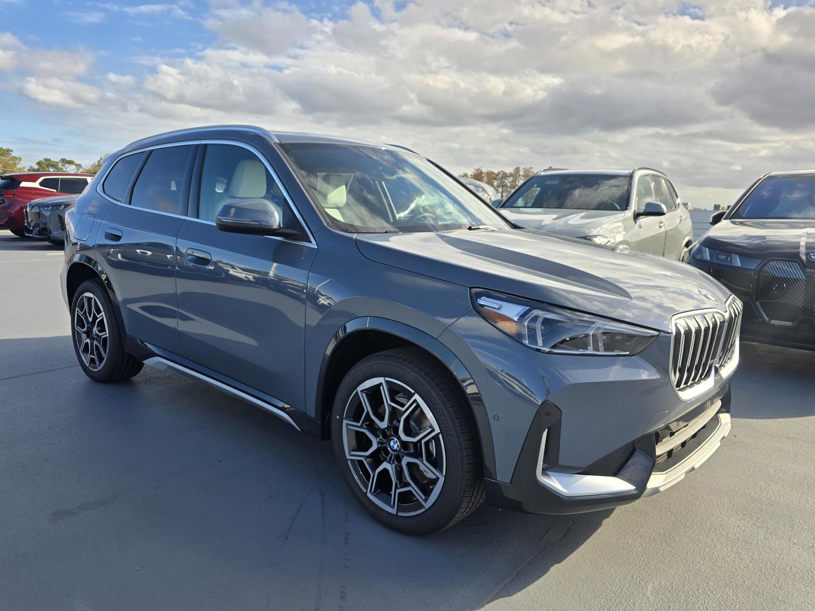 New 2026 BMW X1 xDrive28i w/ Technology Package image 8