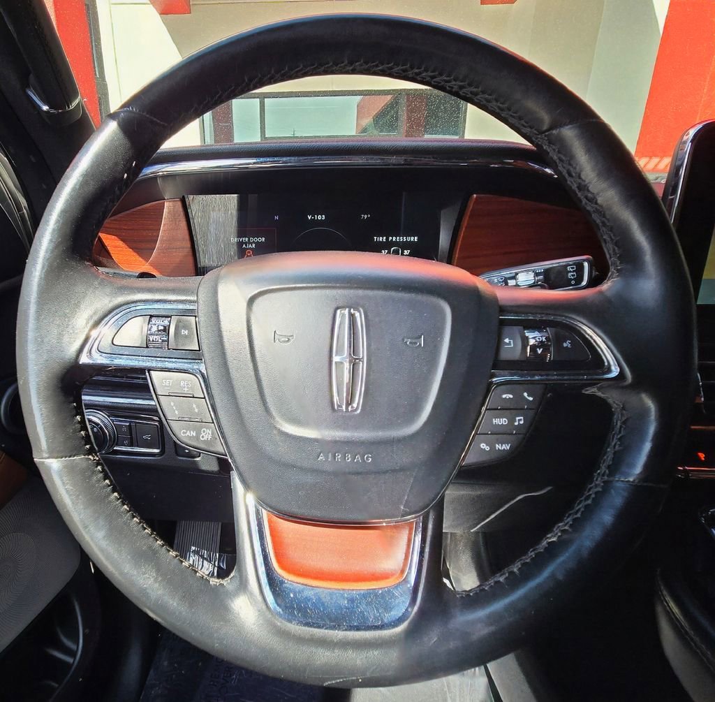 Used 2021 Lincoln Navigator Reserve image 33