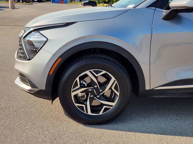 Used 2023 Kia Sportage LX image 8