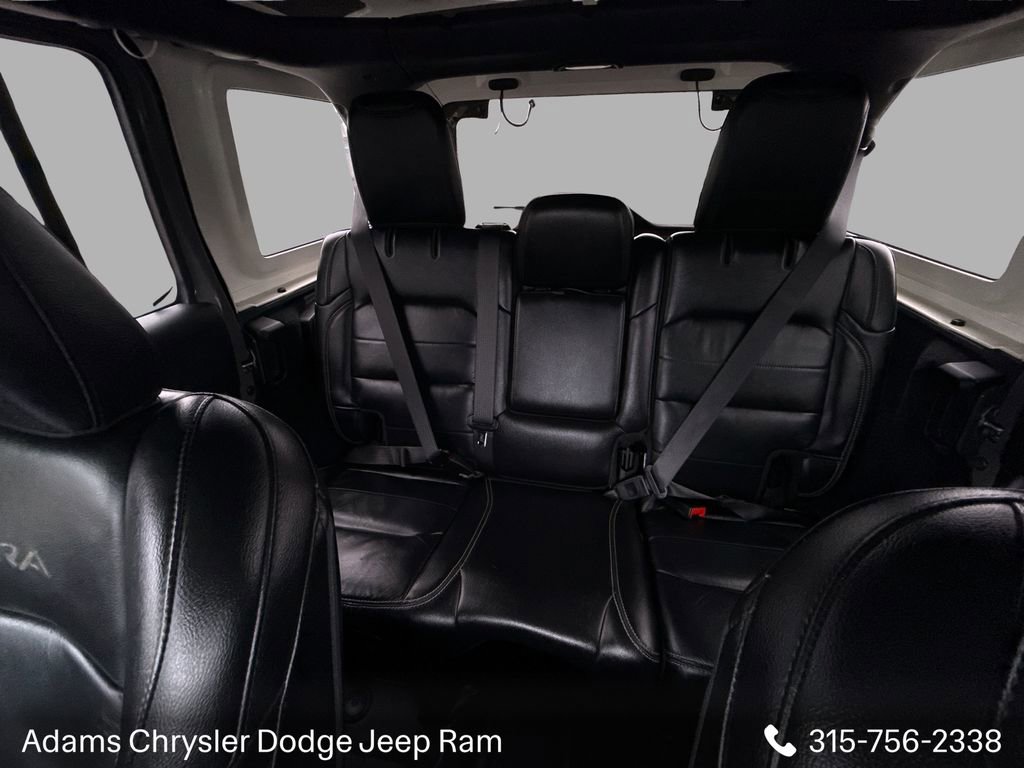 Used 2019 Jeep Wrangler Unlimited Sahara w/ Uconnect 4C Nav & Sound Group image 21