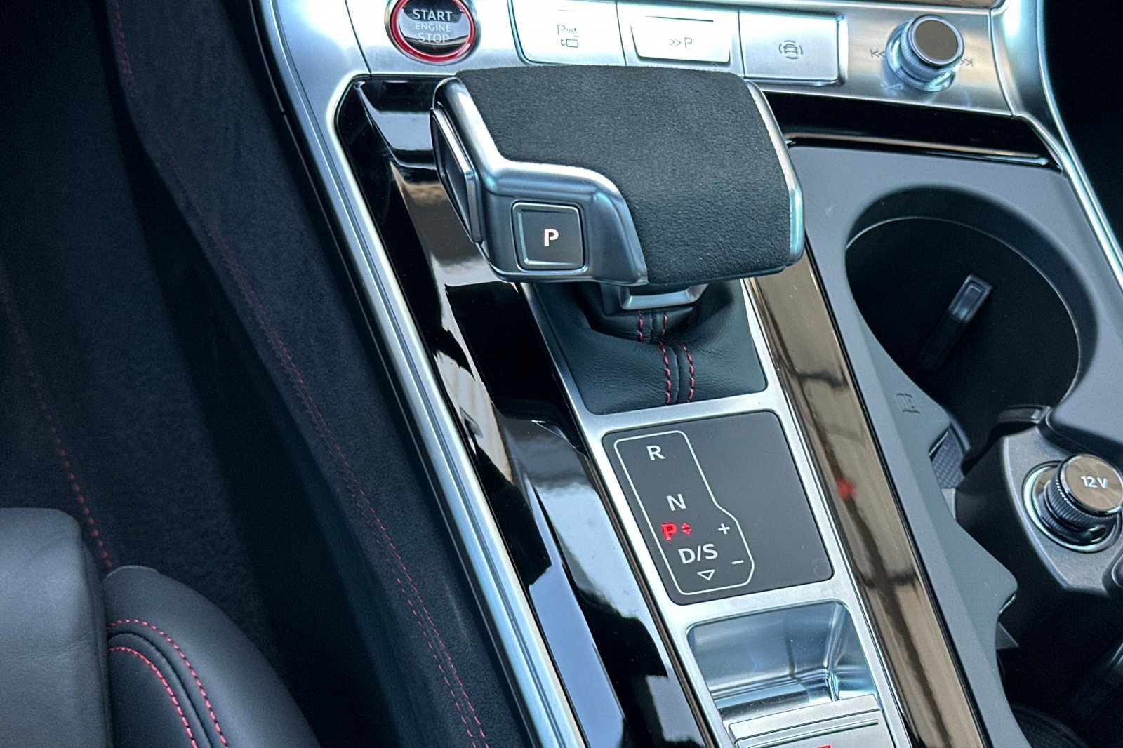 New 2025 Audi RS 6 performance image 21