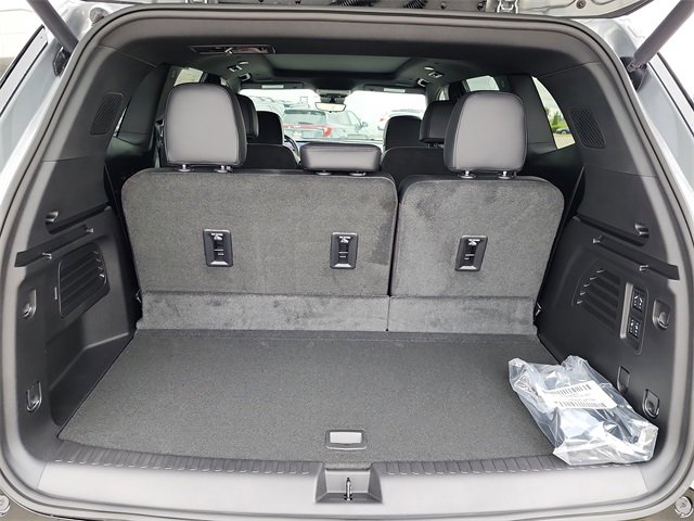 New 2026 Buick Enclave Sport Touring w/ Super Cruise Package image 5