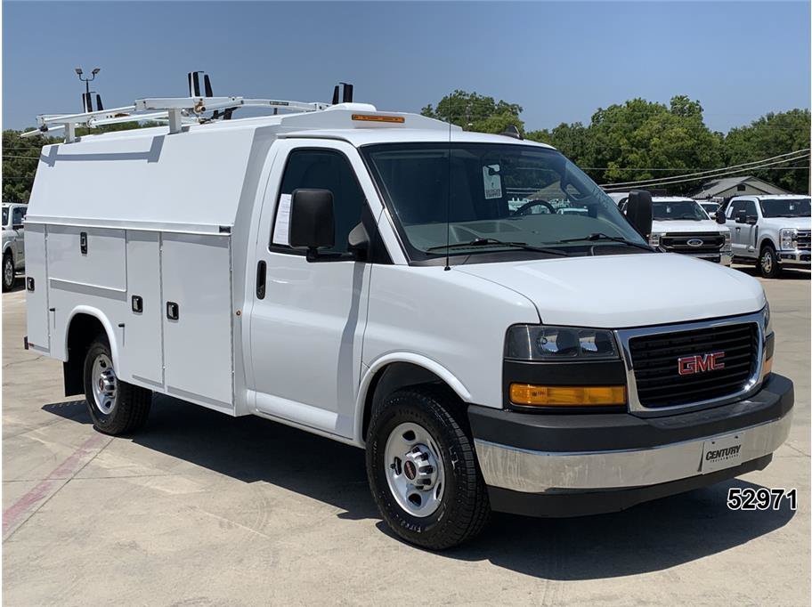 Used 2021 GMC Savana 3500 w/ Power Convenience Package RWD image 3