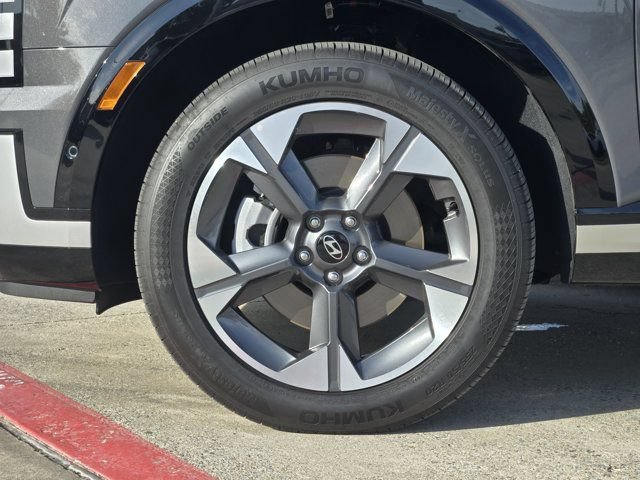 Certified 2026 Hyundai Palisade Limited AWD/4WD image 11