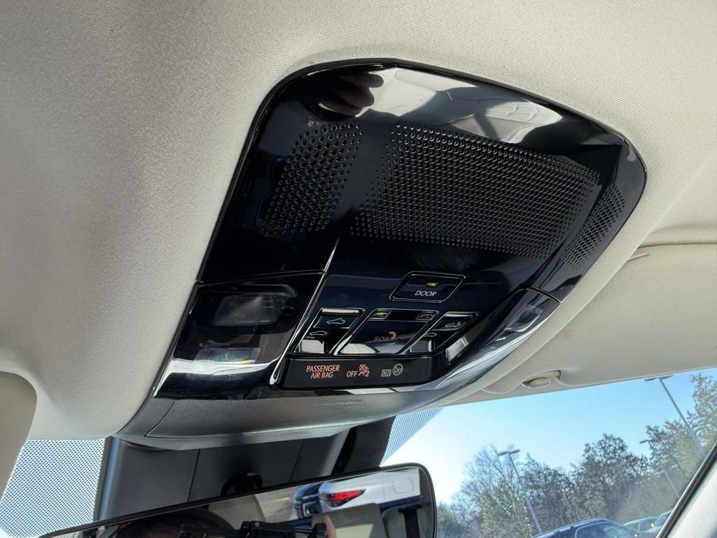 Used 2023 Lexus RX 350h image 26