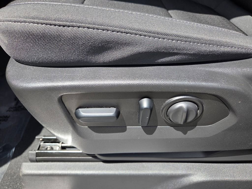 Used 2021 GMC Sierra 1500 Elevation image 7