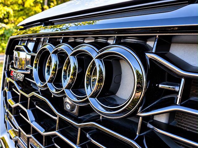 Used 2023 Audi RS Q8 AWD/4WD image 9