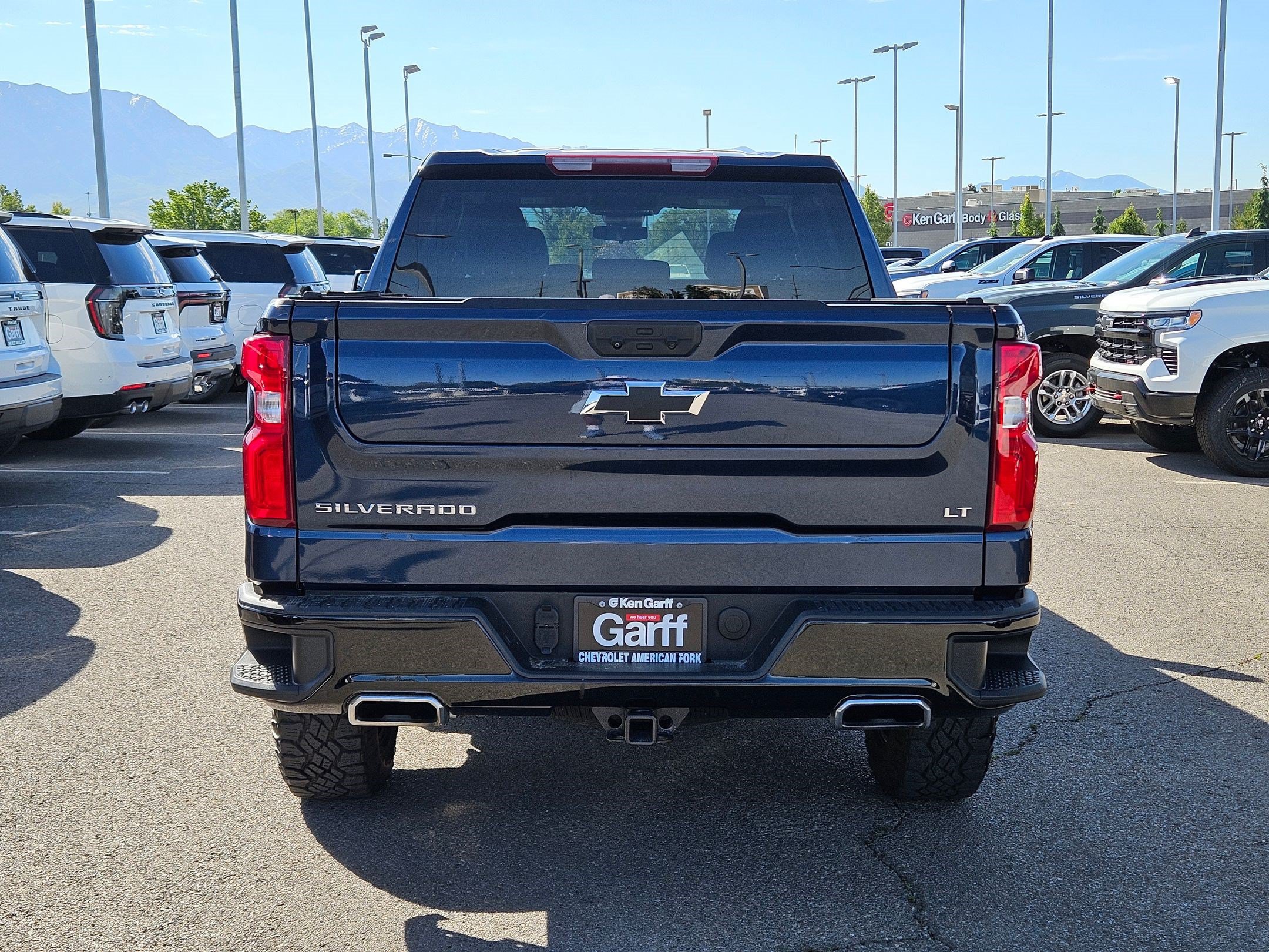 Used 2023 Chevrolet Silverado 1500 LT Trail Boss AWD/4WD image 4