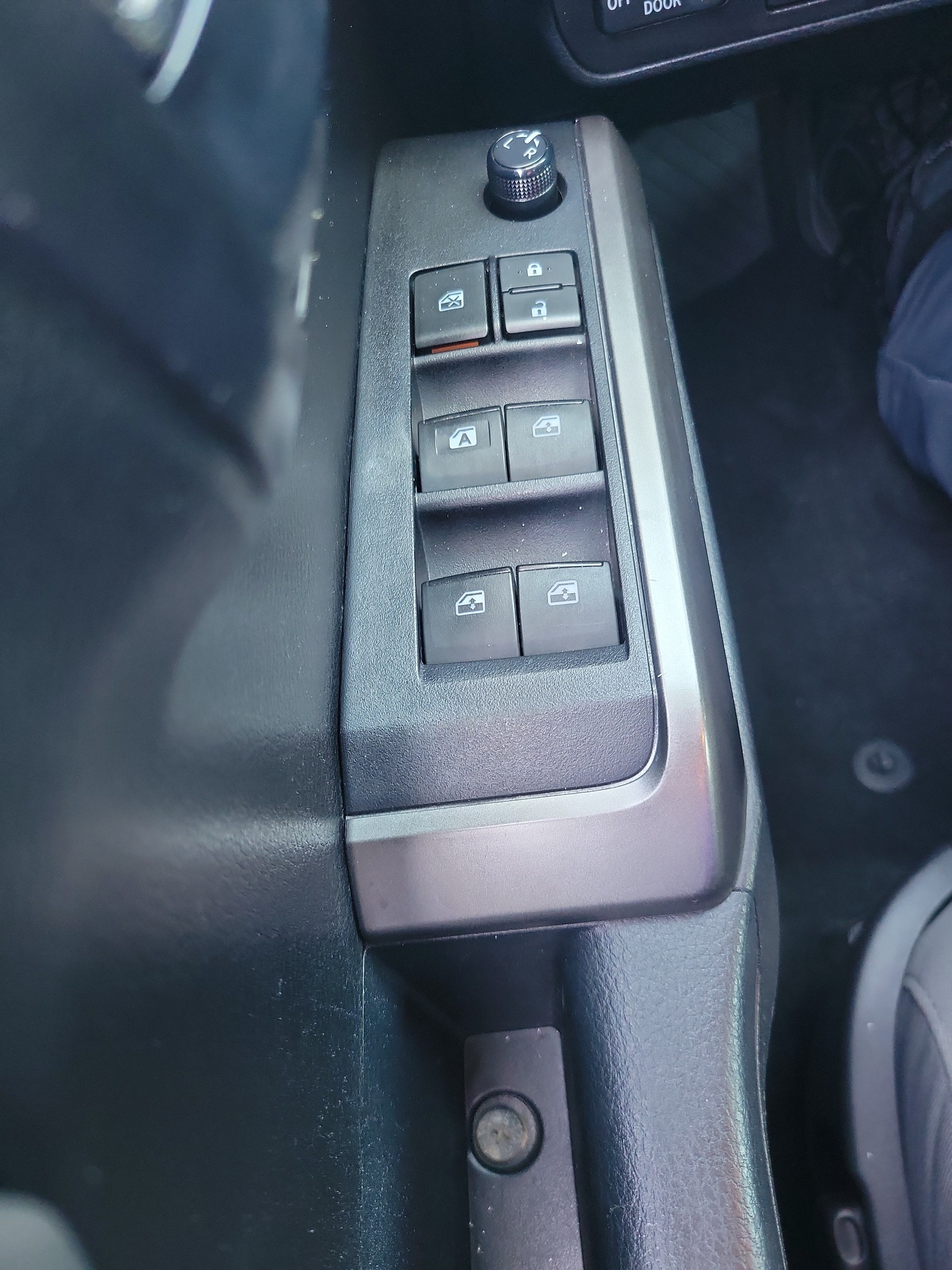 Used 2021 Toyota Tacoma SR5 RWD image 22