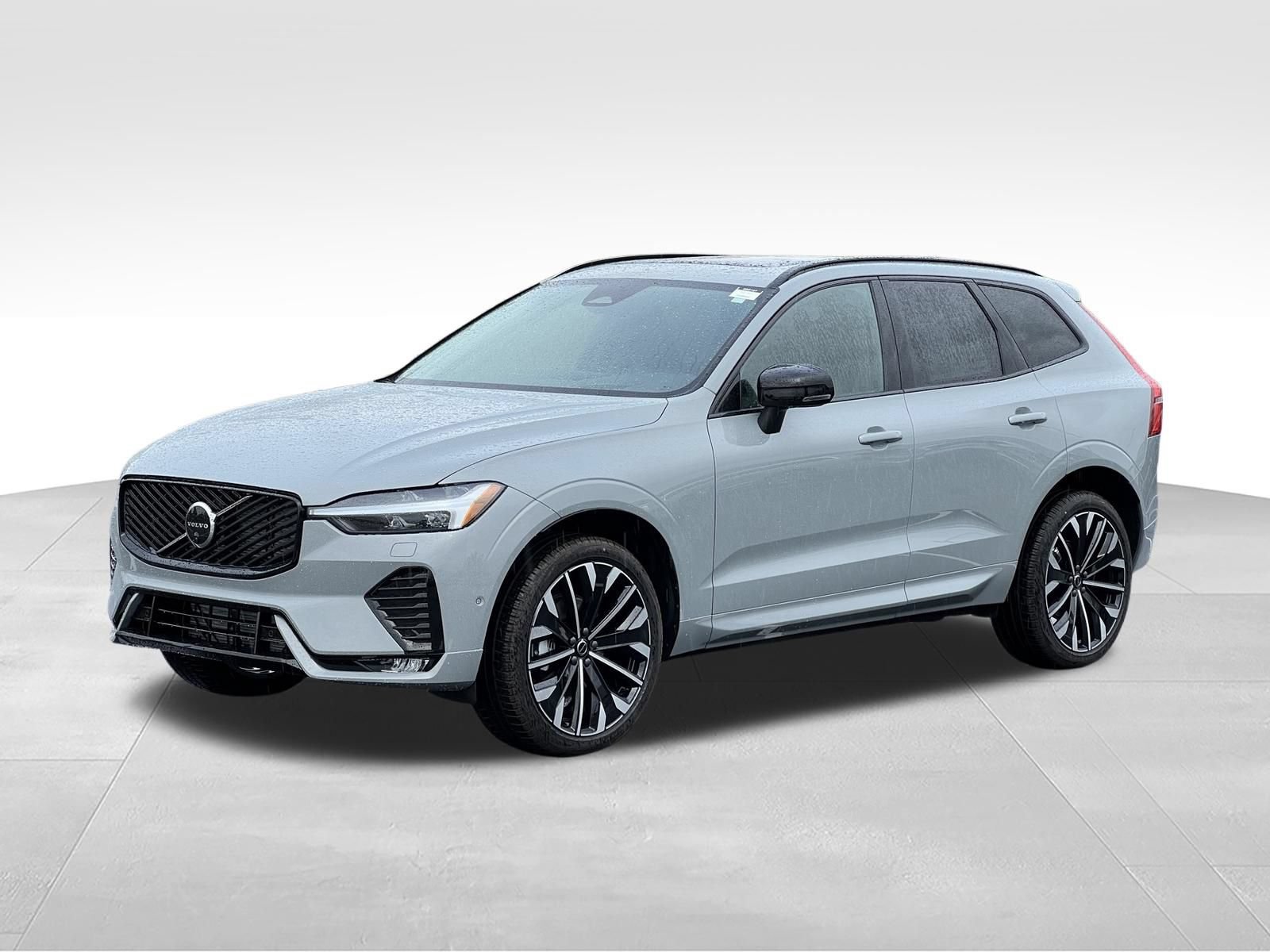 New 2026 Volvo XC60 B5 Plus w/ Protection Package Premier AWD/4WD image 2