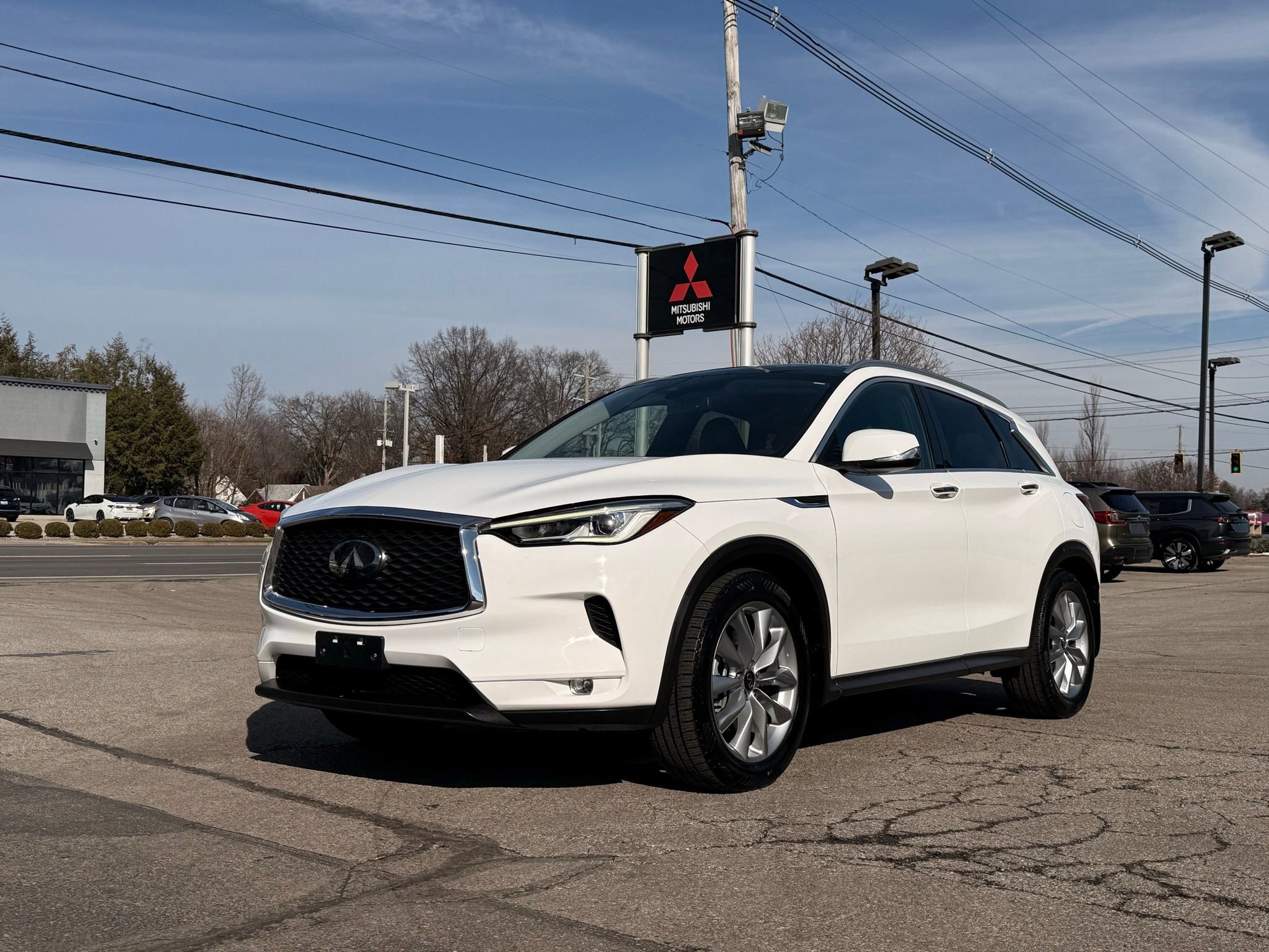 Used 2021 INFINITI QX50 Luxe FWD image 4
