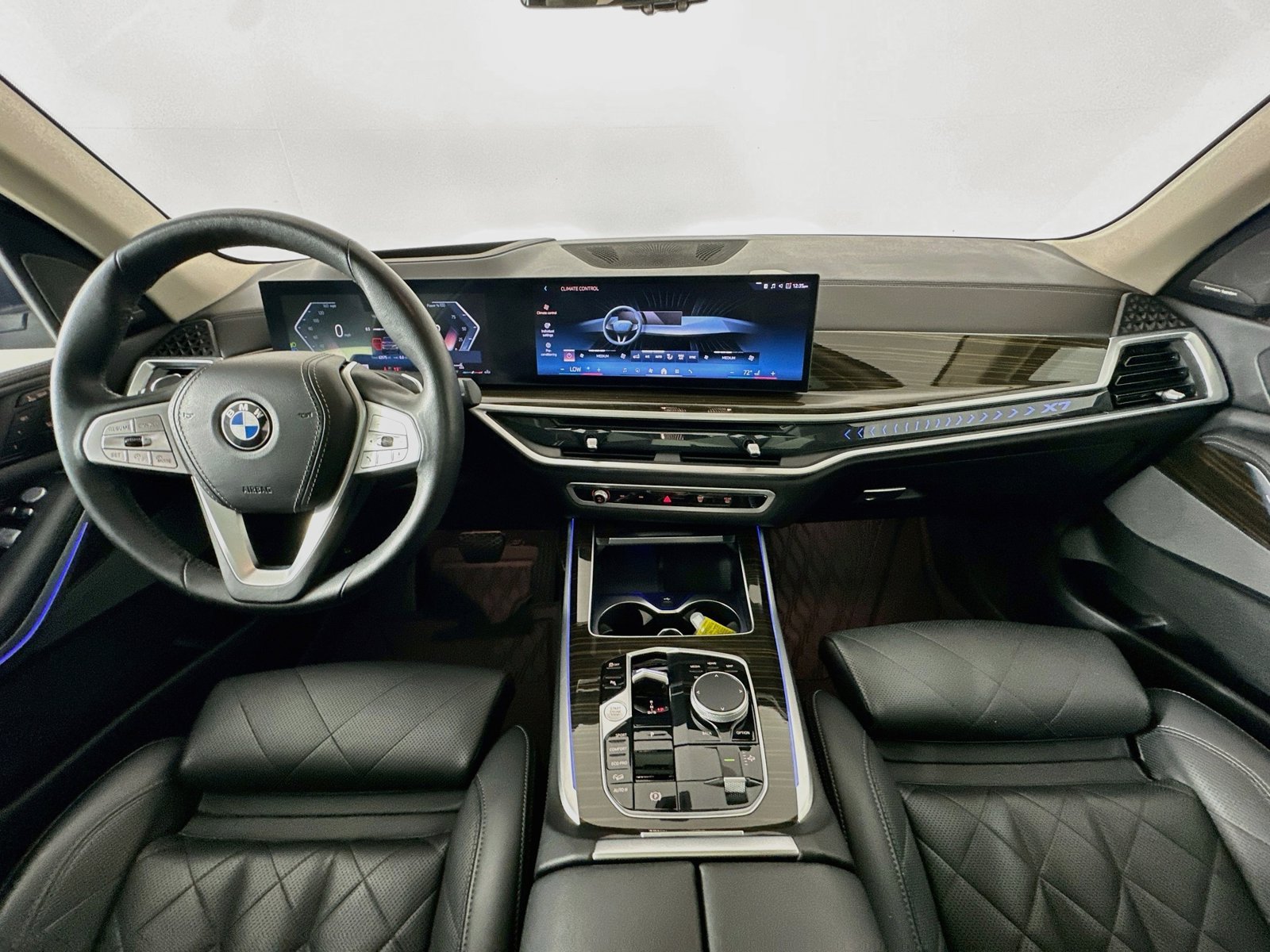 Used 2024 BMW X7 xDrive40i w/ Premium Package AWD/4WD image 14