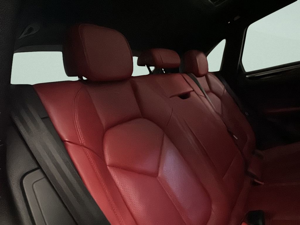 Used 2018 Porsche Macan S image 15